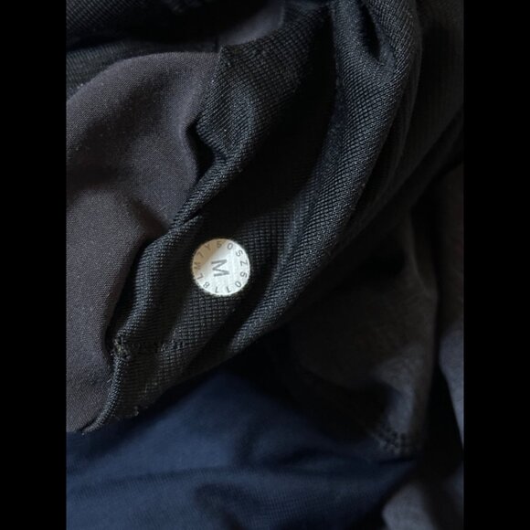 Lululemon Shorts Medium Mens Gray Blue Navy 4" Inseam T.H.E. Athletic Drawstring - Picture 6 of 6